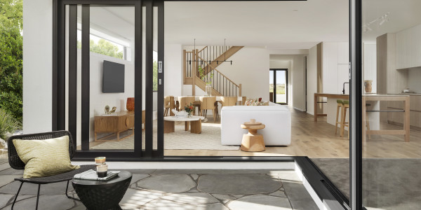 Comprar / Vender Casas Unifamiliares y Chalets en Móstoles · con Ventanas Insonorizadas y Aislantes