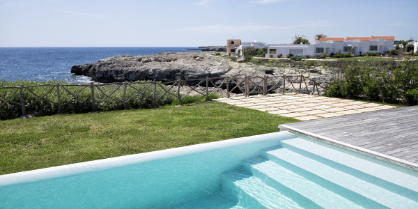 Comprar / Vender Casas Unifamiliares y Chalets en Móstoles · con Piscina