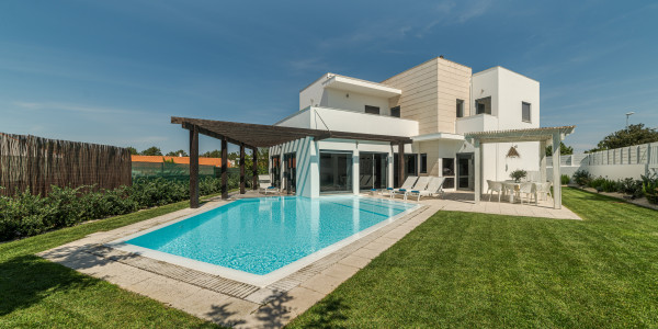 Inversores, Intermediarios, Agentes y Brokers Inmobiliarios en Móstoles · Villas