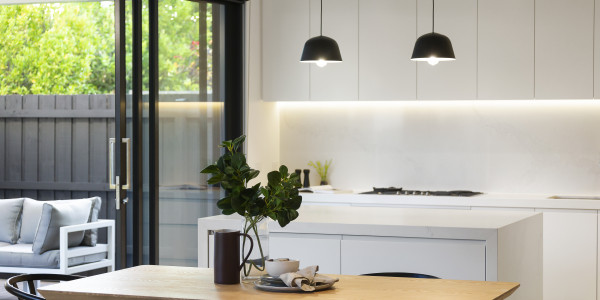 Inversores, Intermediarios, Agentes y Brokers Inmobiliarios en Móstoles · Plantas Baja